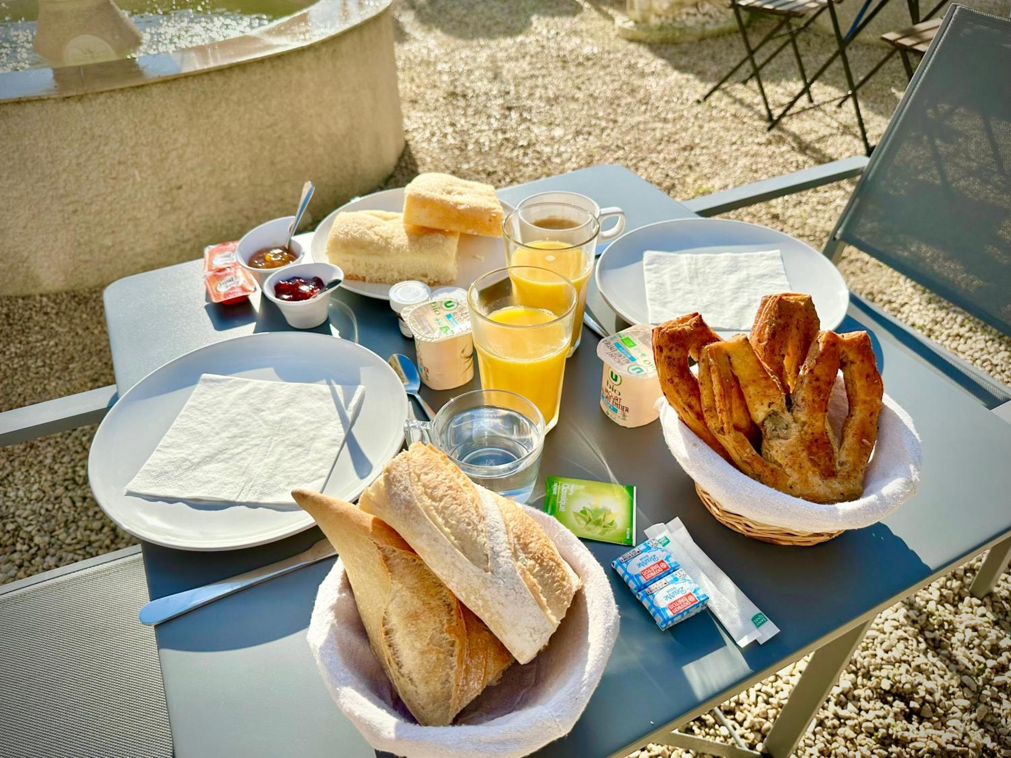 Les Appartements Du Mas - Emeraude Aigues-Mortes Kültér fotó