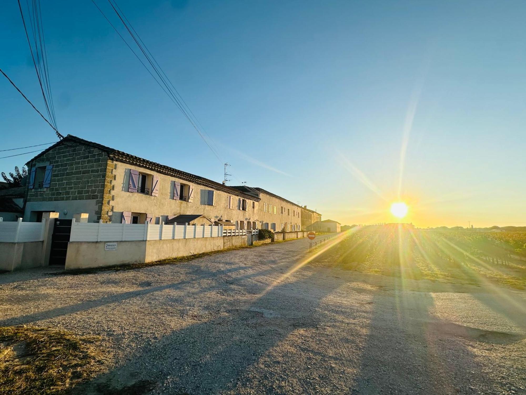 Les Appartements Du Mas - Emeraude Aigues-Mortes Kültér fotó