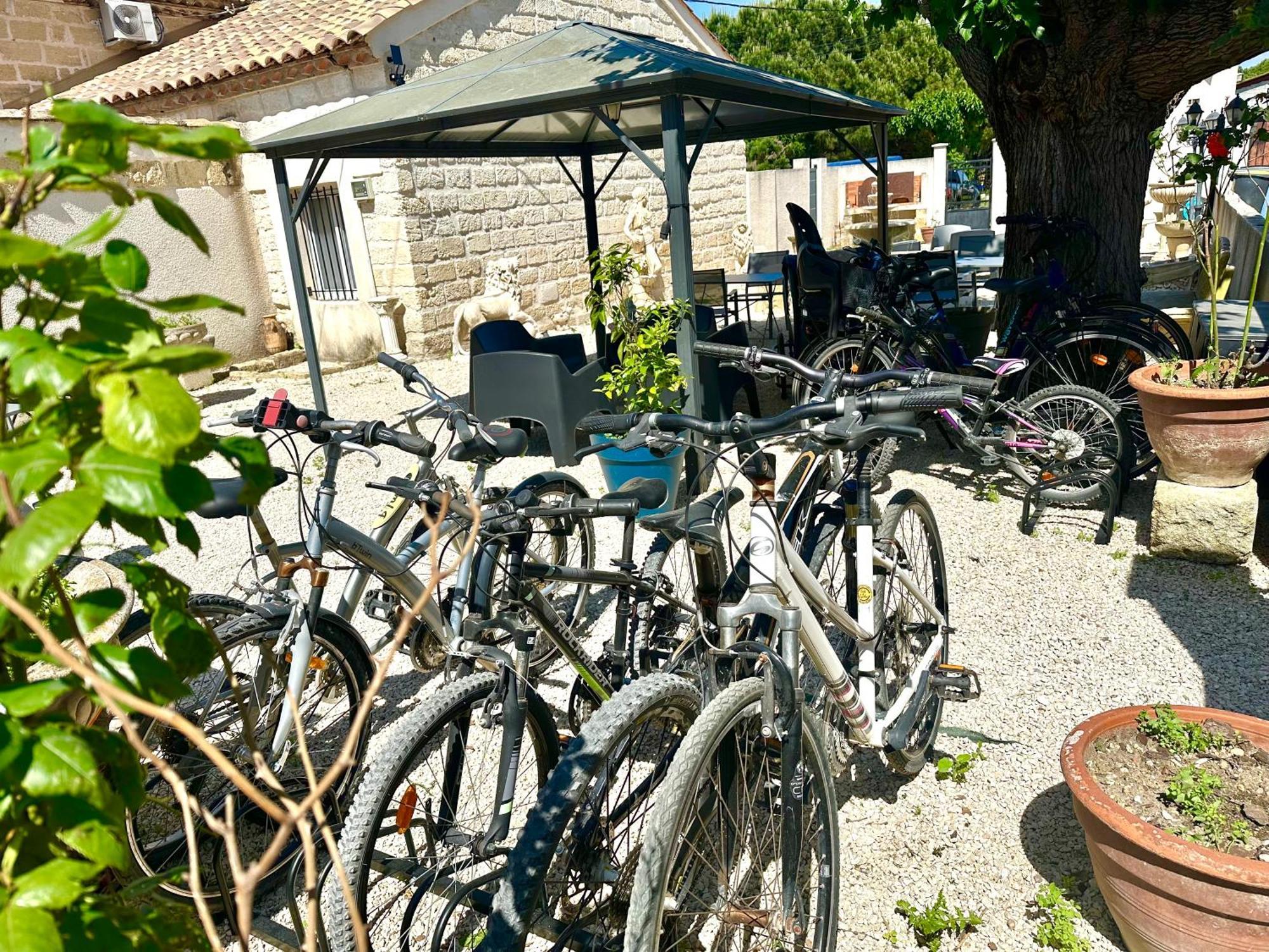 Les Appartements Du Mas - Emeraude Aigues-Mortes Kültér fotó